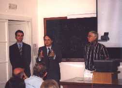 cong04_s.jpg (5831 byte)